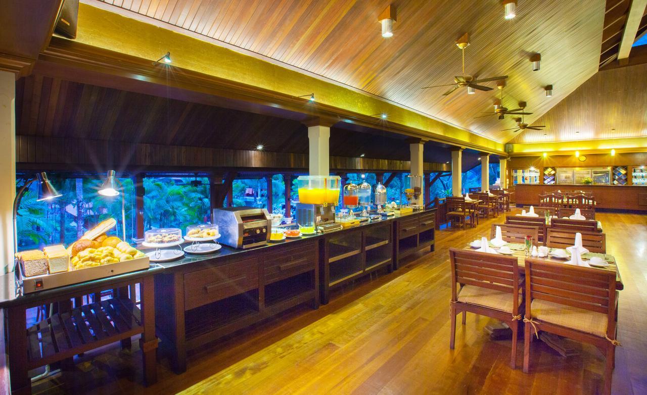 Khaolak Bayfront Resort Takuapa Exterior foto